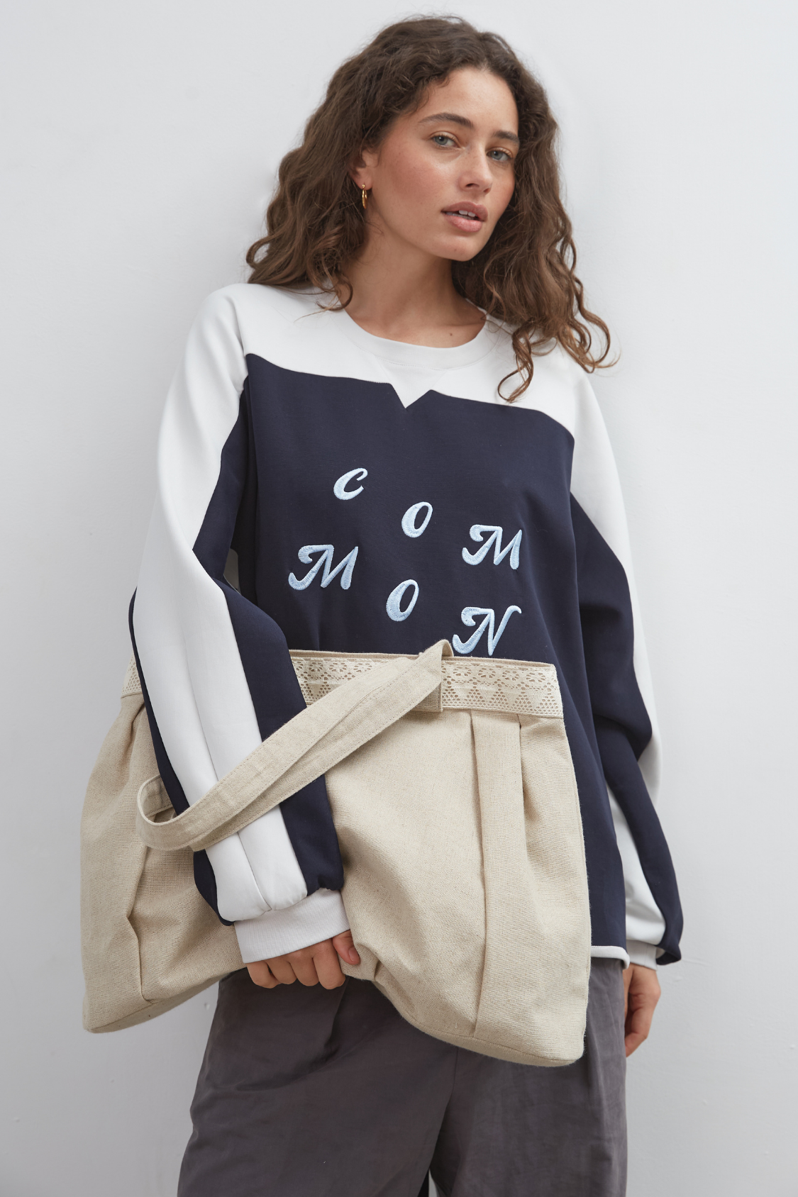 Common Sweatshirt - Navy/Sky