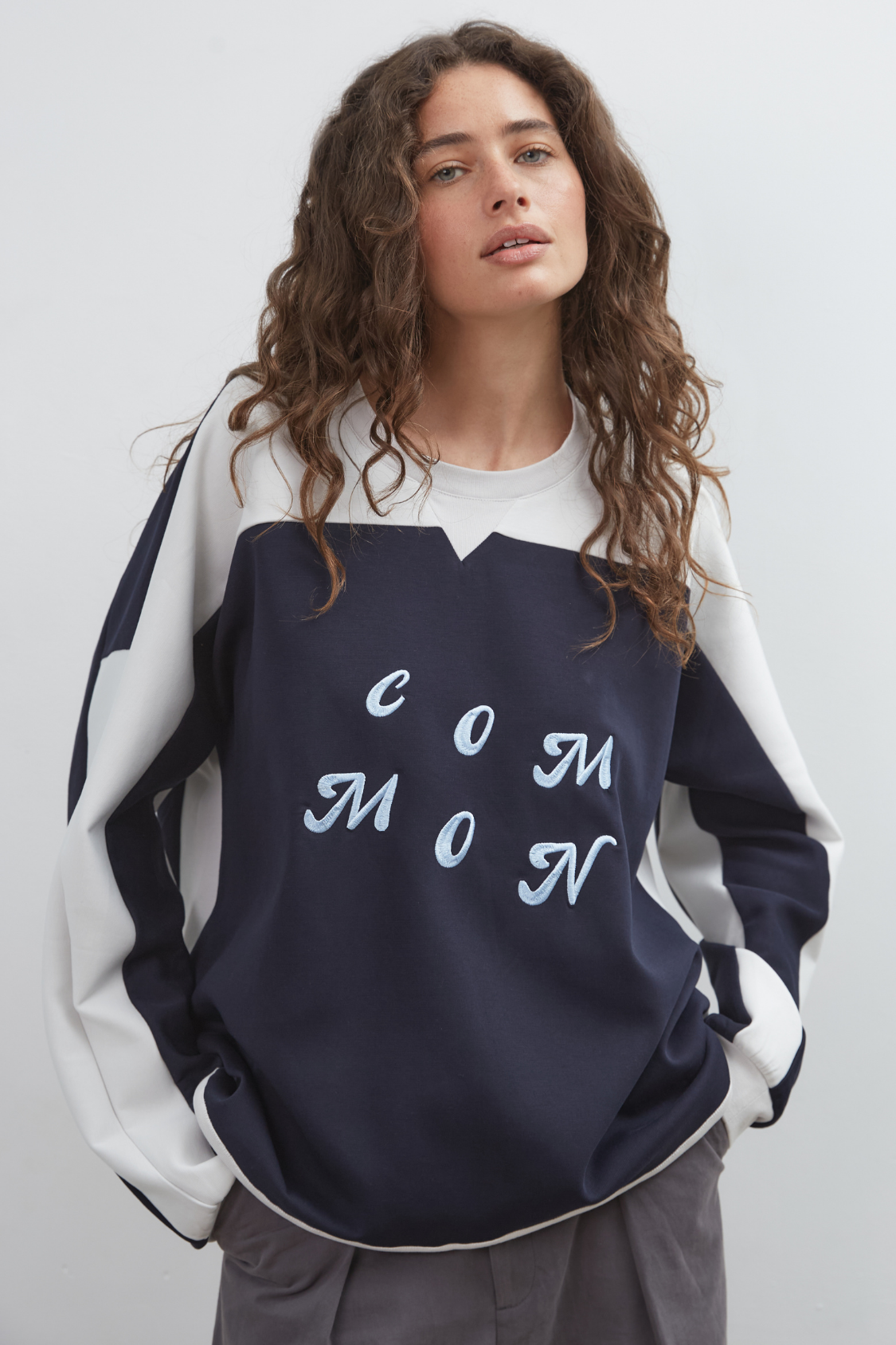 Common Sweatshirt - Navy/Sky