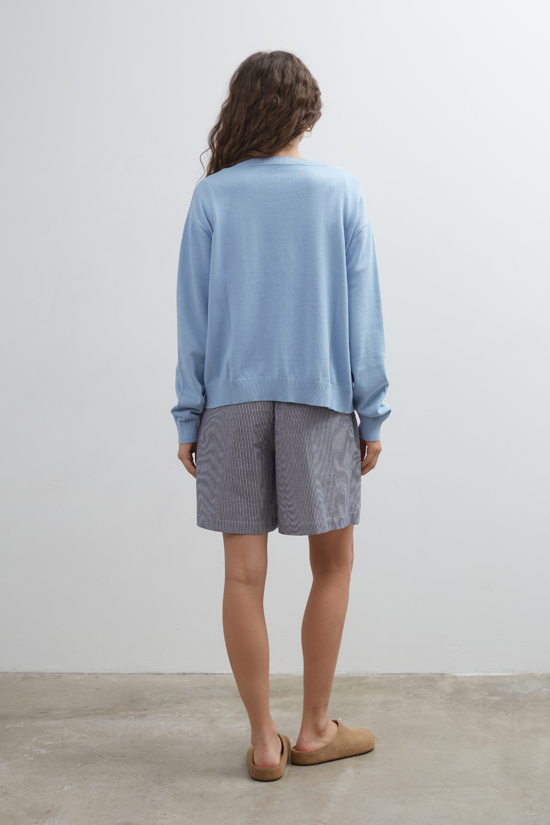 Studio Cotton V-Neck - Sky