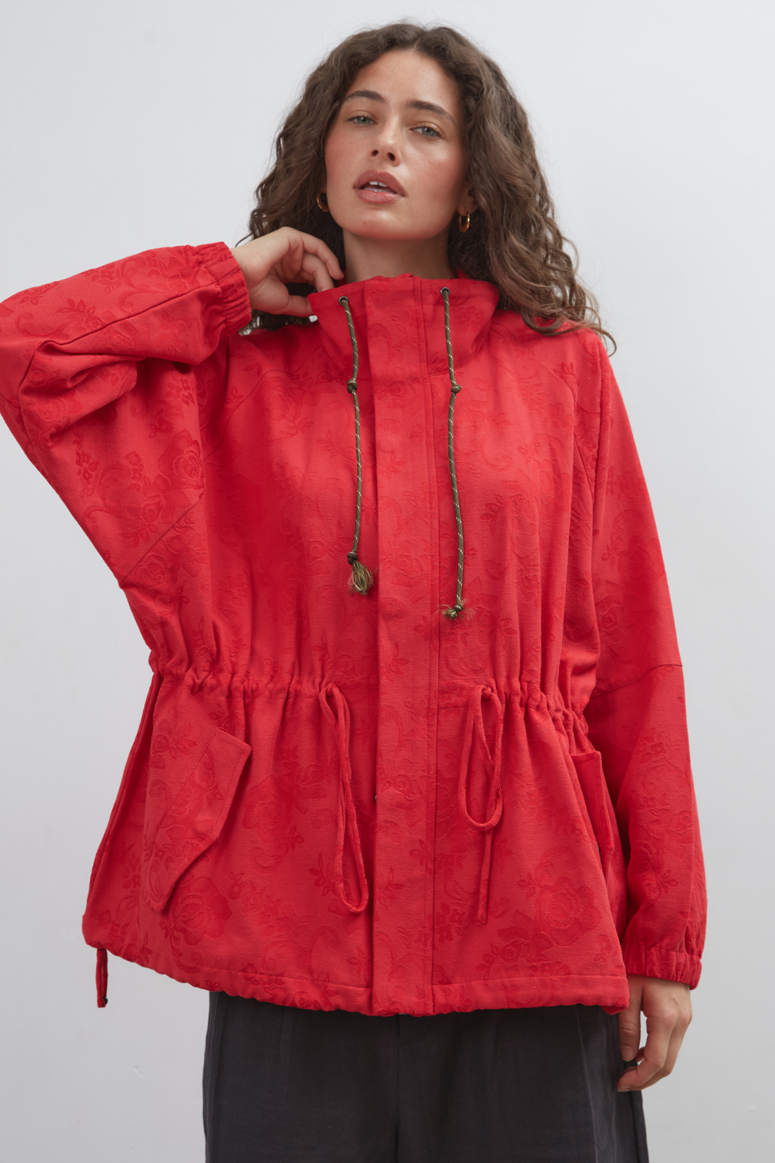 Wayfinder Pull In Jacket - Red
