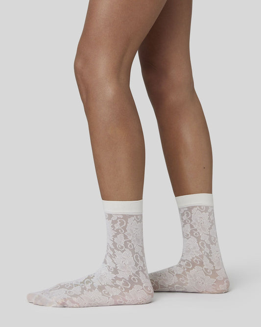 182035901-lily-lace-socks-ivory-swedish-stockings-1