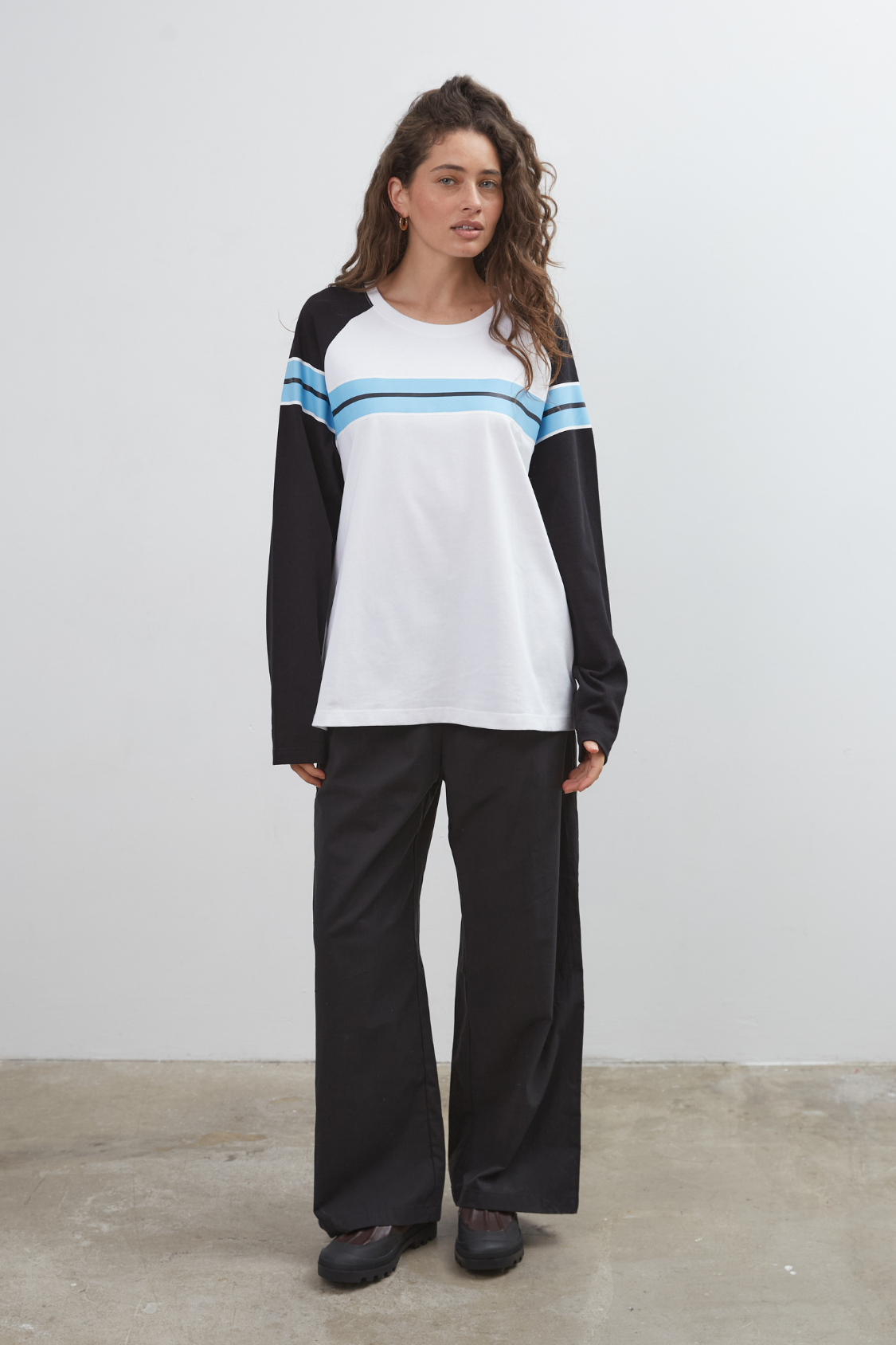 Duty Raglan L/S Tee